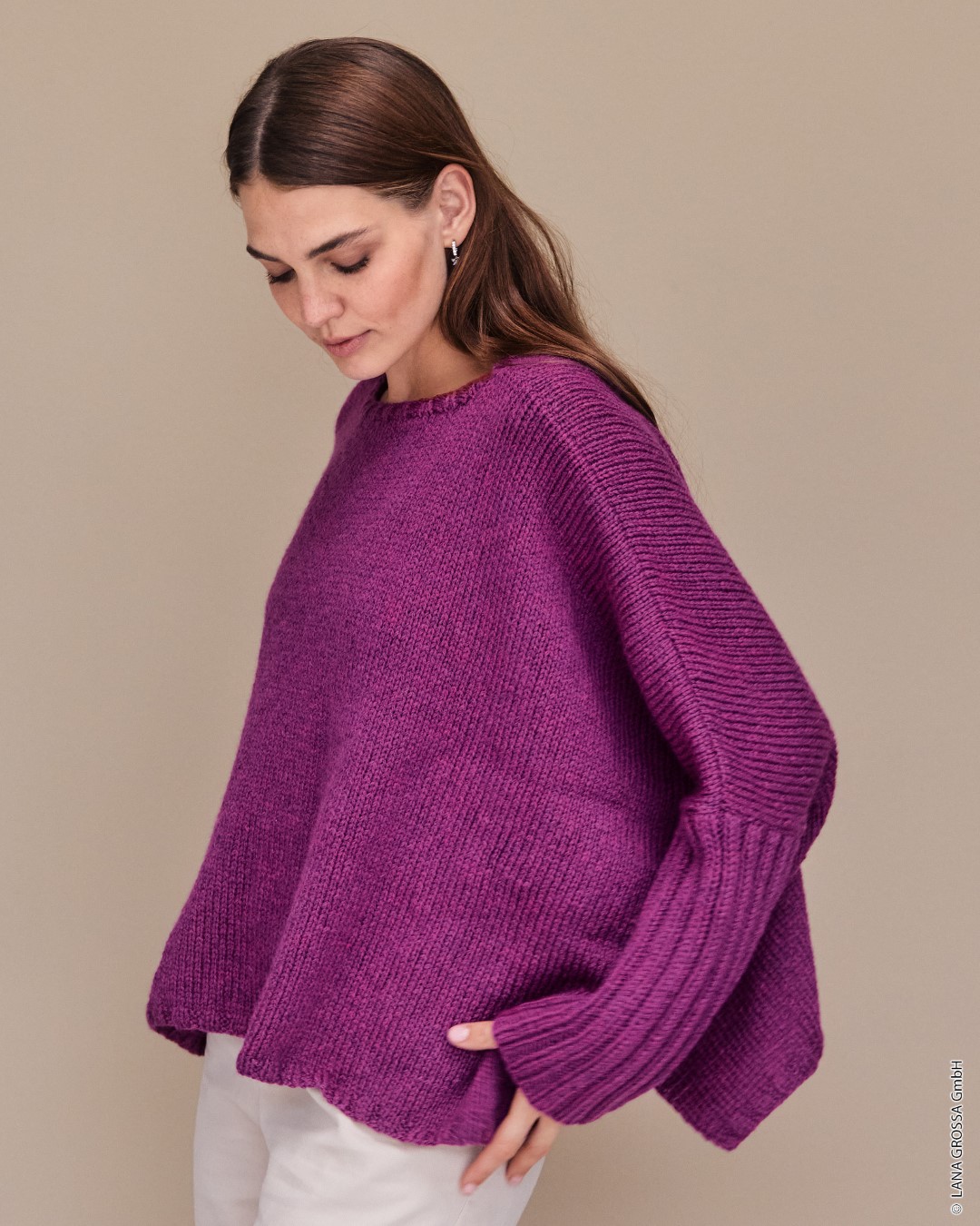Artikelbild 1 des Artikels “Pullover Mit Tasche aus Cool Merino 07 - Nachtblau | 36/38 (450g)“