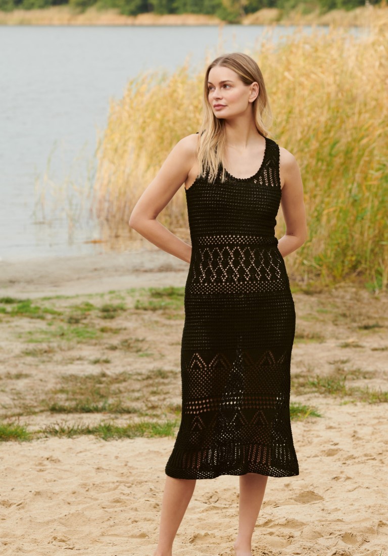 Artikelbild 1 des Artikels “Kleid im Lochmustermix aus Solo Lino “