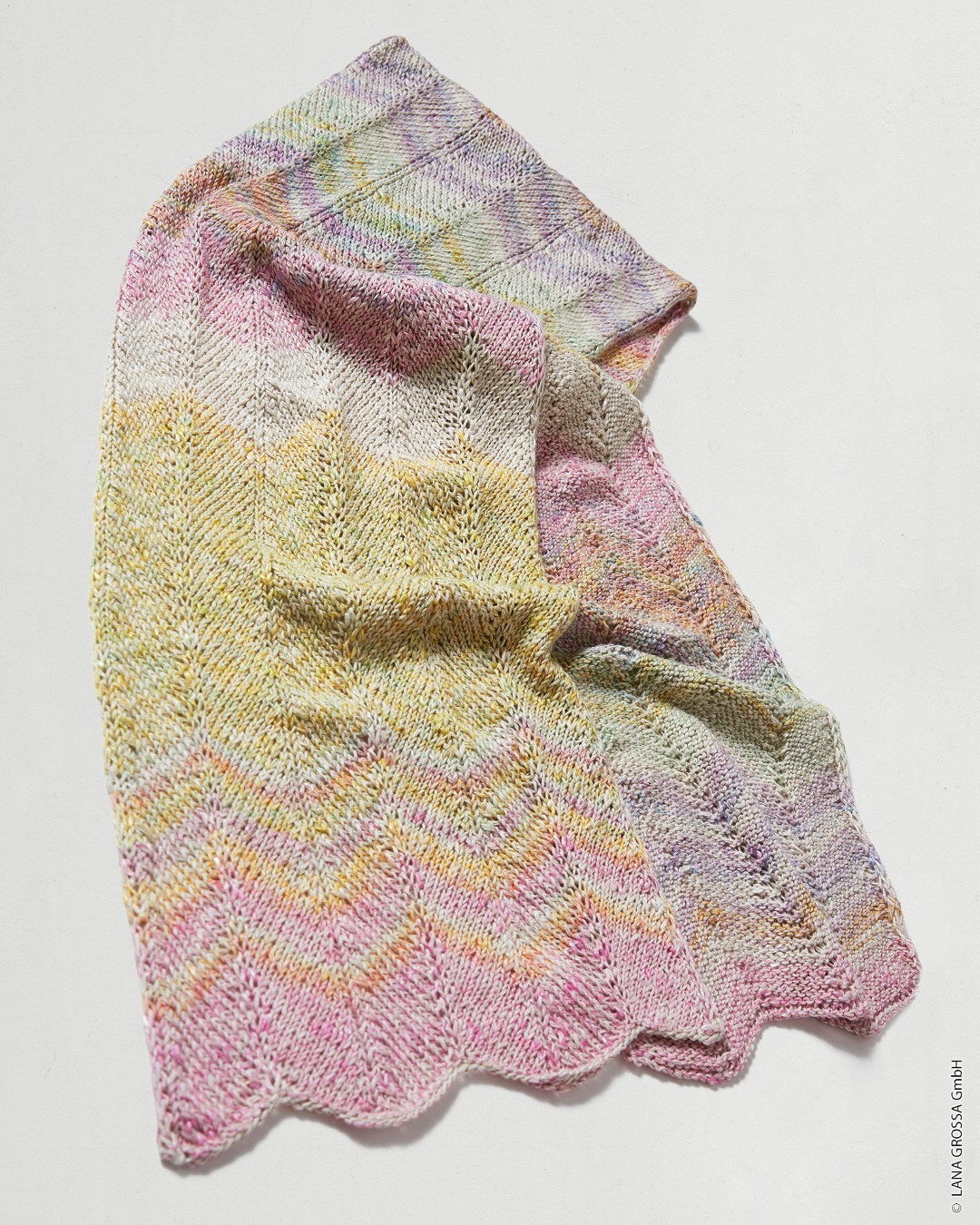 Artikelbild 1 des Artikels “Schal Im Zackenmuster aus Mosaico (Linea Pura) “