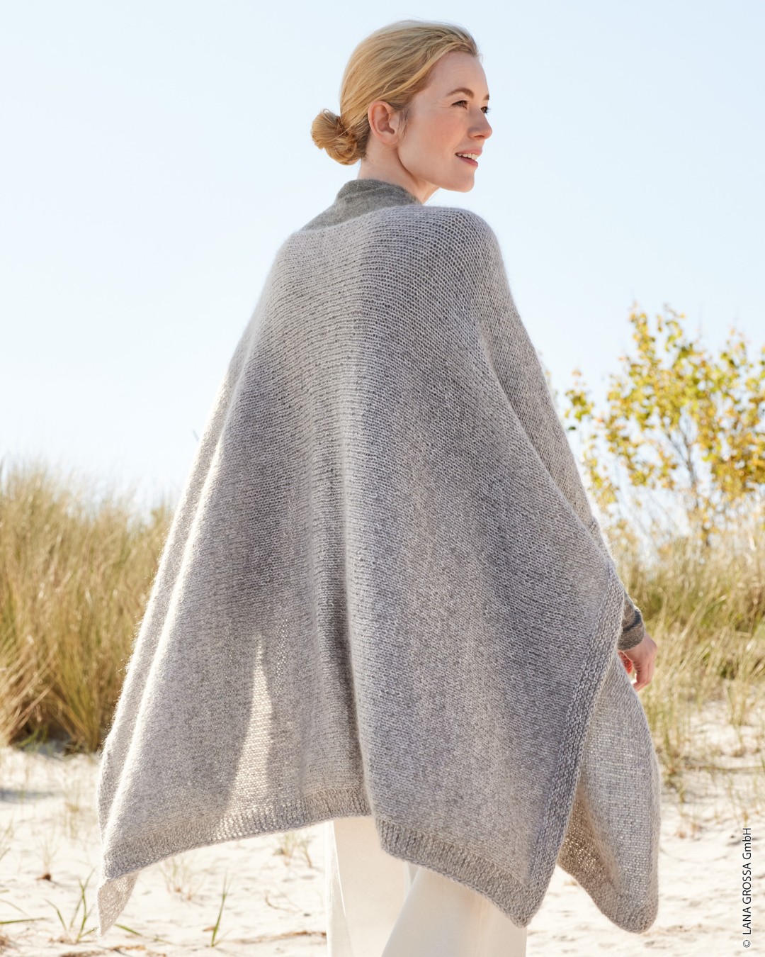 Artikelbild 1 des Artikels “Poncho aus Landlust Soft Tweed & Silkhair “