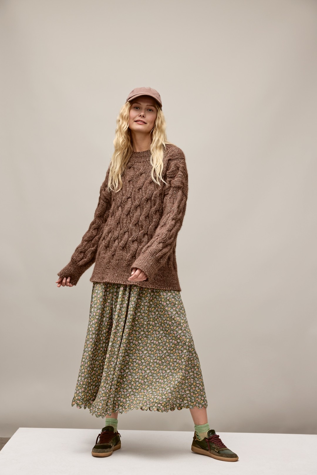 Artikelbild 1 des Artikels “Zopfpullover aus Natural Alpaca Pelo & Natural Superkid Tweed “