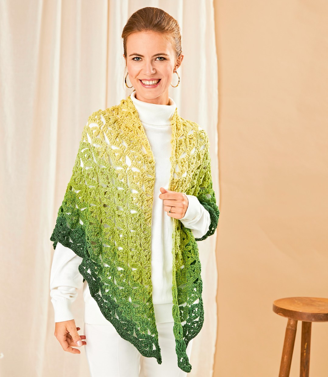 Artikelbild 1 des Artikels “Tuch Traumblüten aus Woolly Hugs Bobbel Cotton XXL “