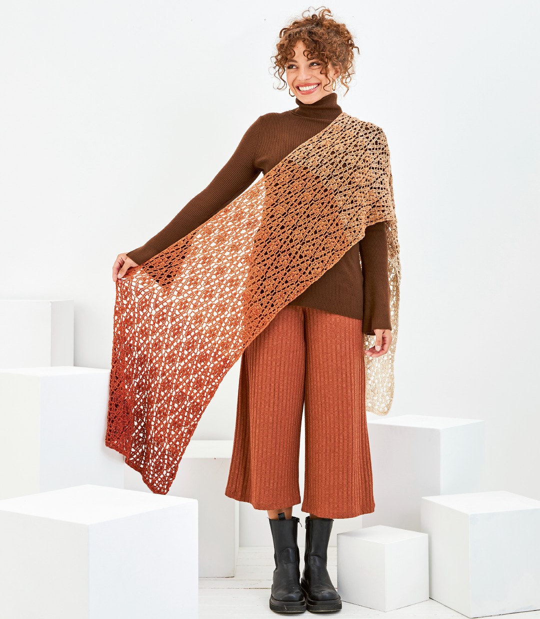 Artikelbild 1 des Artikels “Stola Rautentanz aus Woolly Hugs Bobbel Cotton XXL “