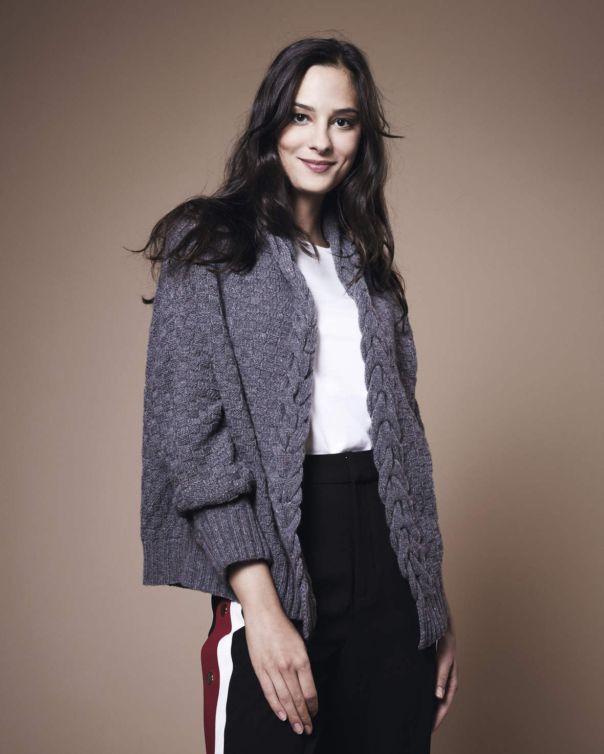 Artikelbild 1 des Artikels “Jacke mit Zopfmusterblende aus Lamana Como Tweed “