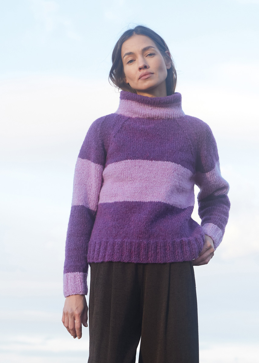 Artikelbild 1 des Artikels “Zweifarbiger Raglan-Pullover aus Spuma “