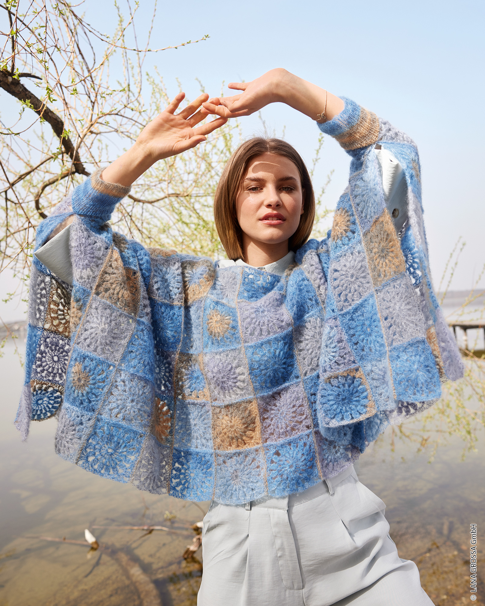 Artikelbild 1 des Artikels “Poncho aus Silkhair Print “