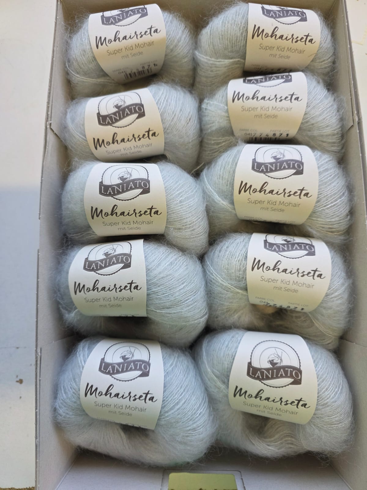 Artikelbild 1 des Artikels “250g Laniato Mohairseta in Farbe 41 Hellgrau “