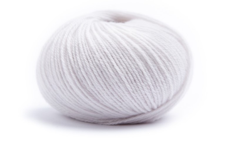 Artikelbild 2 des Artikels “Snood aus Lamana Como 62 - Rosenquarz | Höhe 27cm, Umfang 56-58cm (100g)“