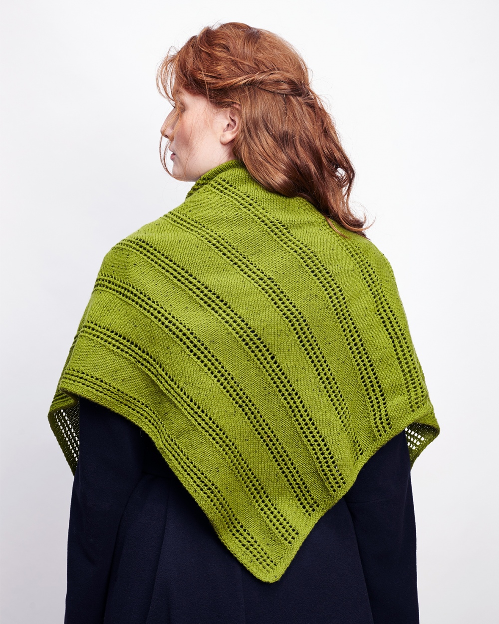 Artikelbild 2 des Artikels “Dreieckstuch aus Lamana Como Tweed “