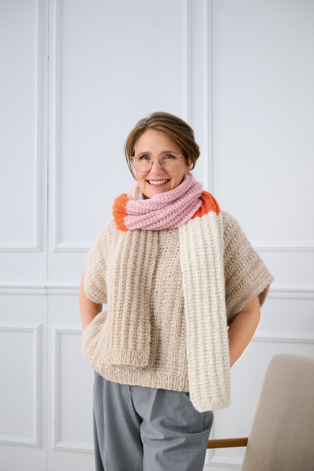 Artikelbild 2 des Artikels “Beloved Knits by Tanja Steinbach Elisa Slipover, Scarf & Hat Sweater“