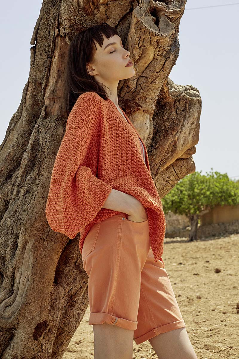Artikelbild 2 des Artikels “Cardigan Peach Puff aus WOOLADDICTS Sunshine “