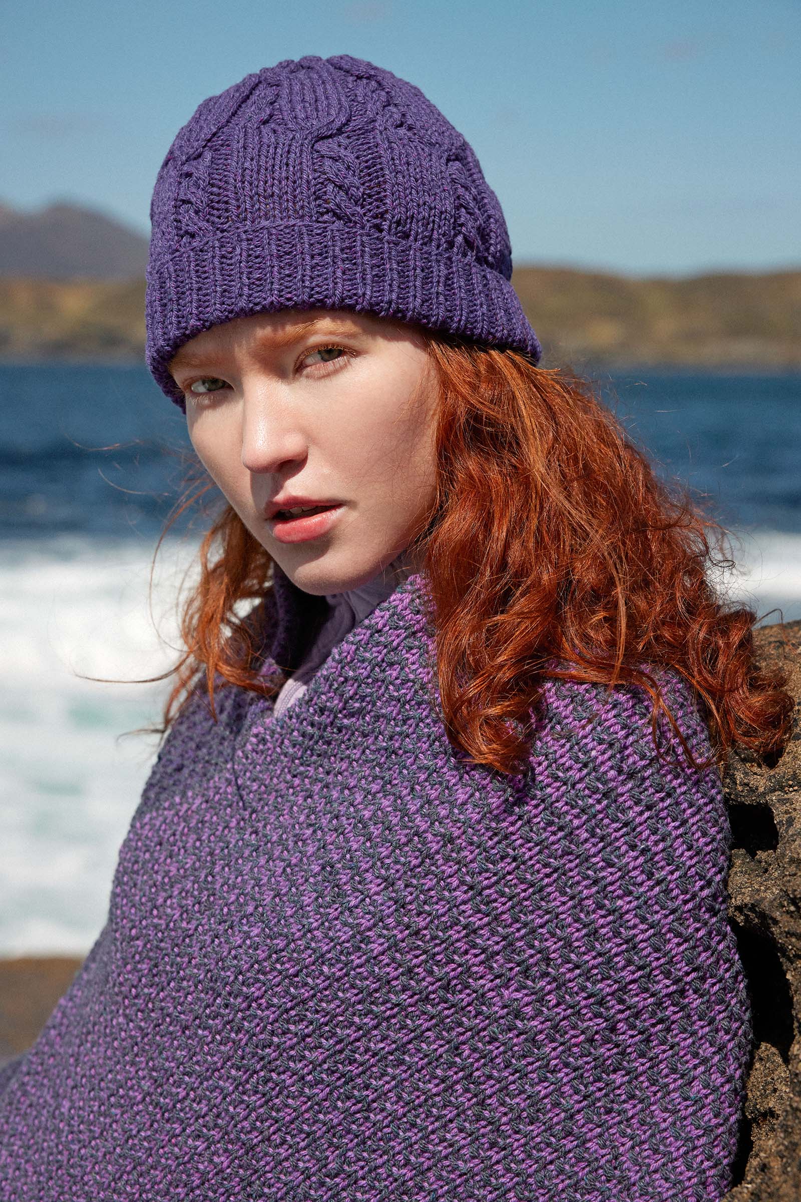Artikelbild 2 des Artikels “Poncho Deidre aus Donegal Woolen Spun “