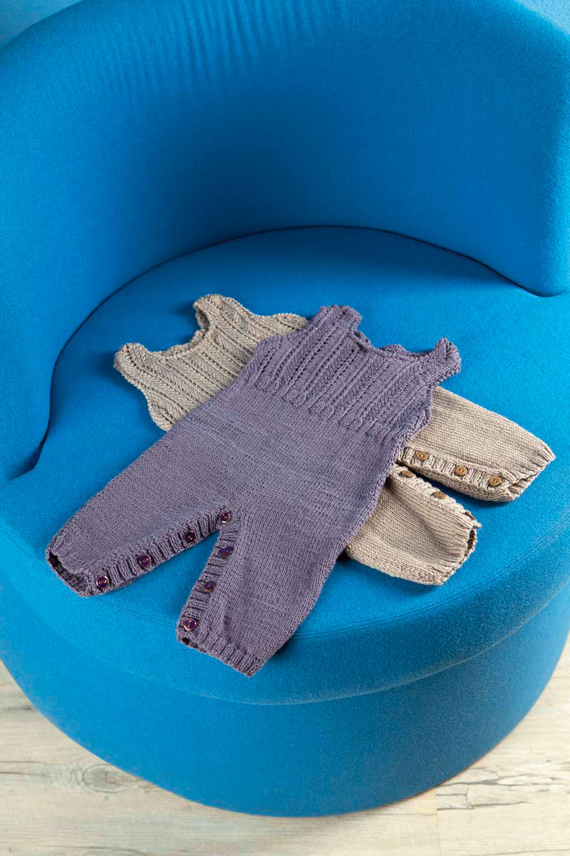 Artikelbild 3 des Artikels “Overall aus Merino 200 Bebé 71.0434 - dunkelblau | 68 (100g)“