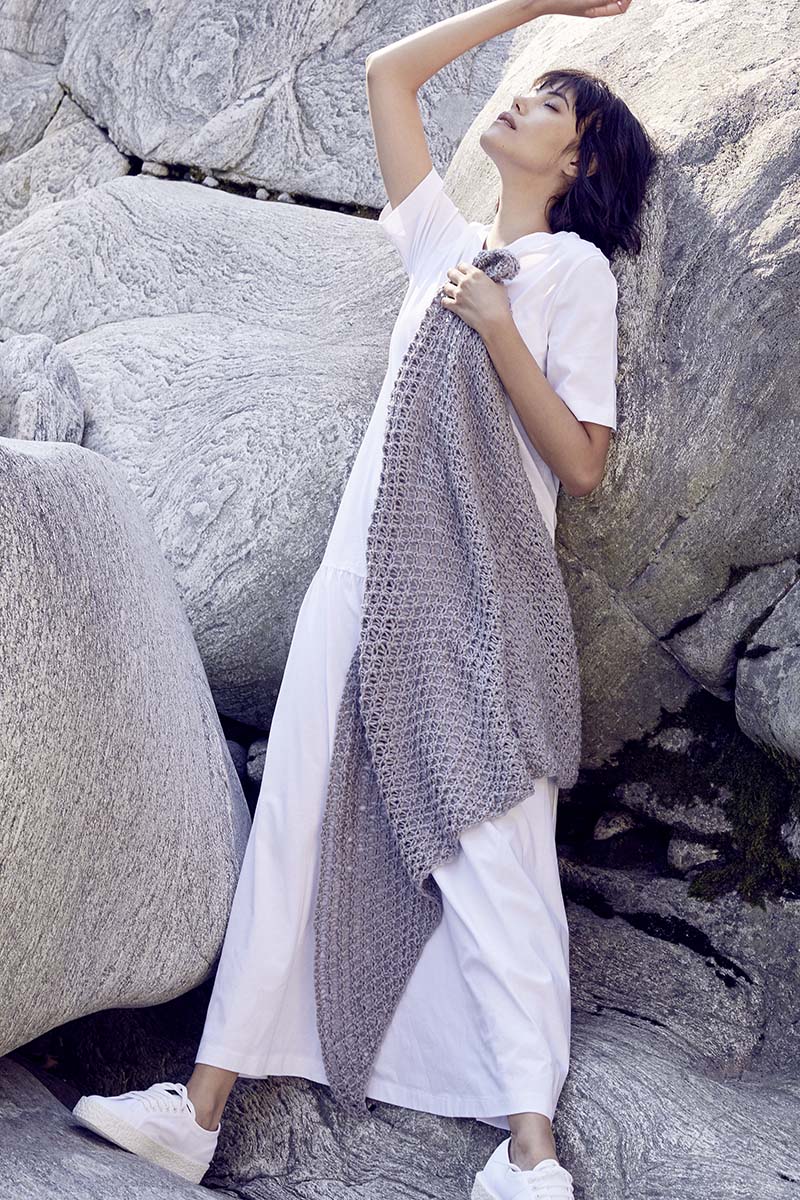 Artikelbild 3 des Artikels “Triangular shawl Good Mood aus Happiness “