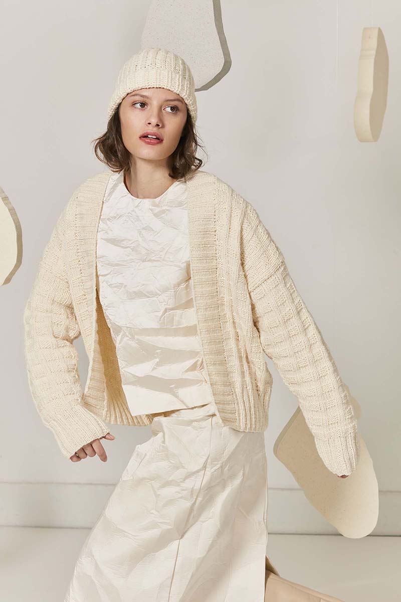 Artikelbild 3 des Artikels “Cardigan Floating Clouds aus WOOLADDICTS Honesty “
