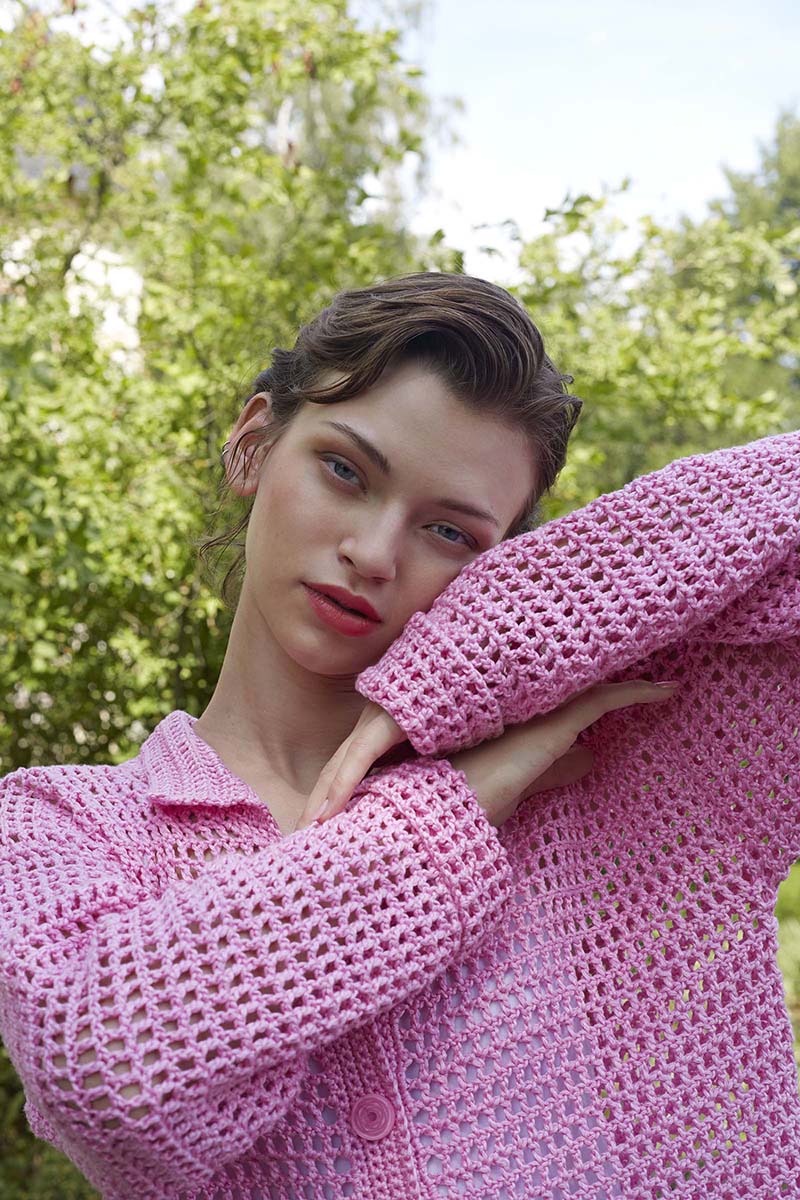 Artikelbild 3 des Artikels “Crocheted cardigan Flower Field aus WOOLADDICTS Sunshine “