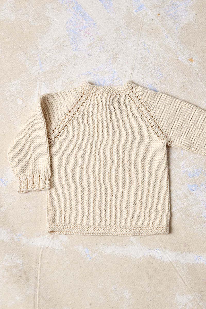 Artikelbild 3 des Artikels “Pullover Top Down Rune aus Baby Cotton Naturally Colored “