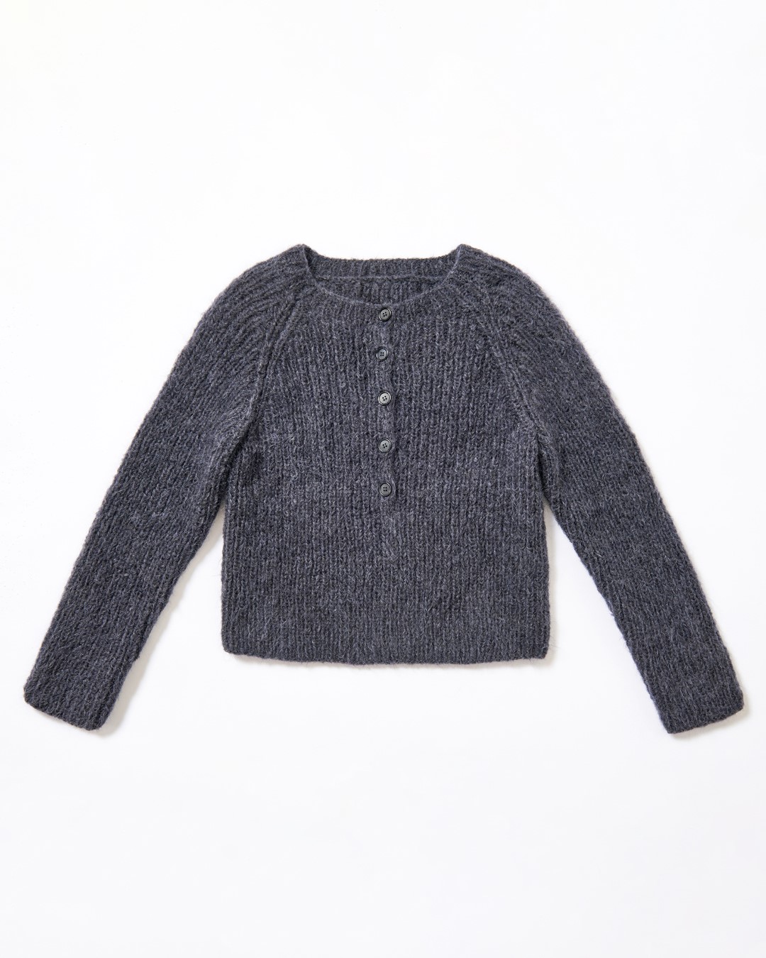 Artikelbild 3 des Artikels “Grauer Pullover aus Brigitte No. 3 “