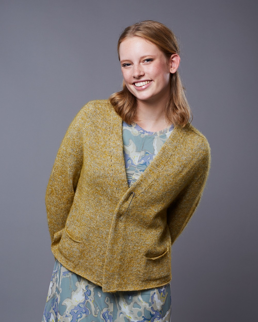 Artikelbild 3 des Artikels “Cardigan aus Lamana Shetland/Premia “