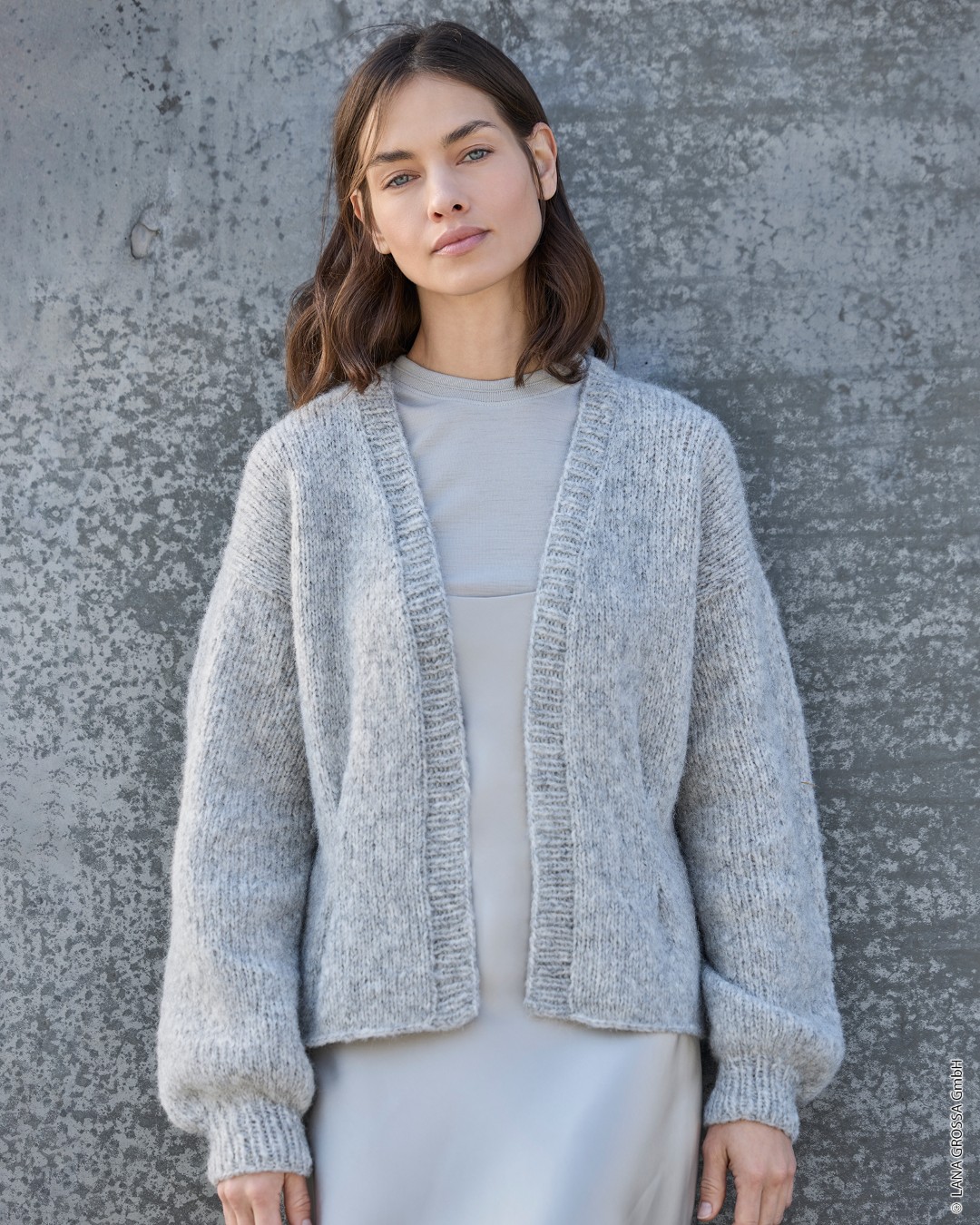 Artikelbild 3 des Artikels “Kurze Jacke aus Alpaca Air II 23 - helles Seegrün | 36/38 (250g)“