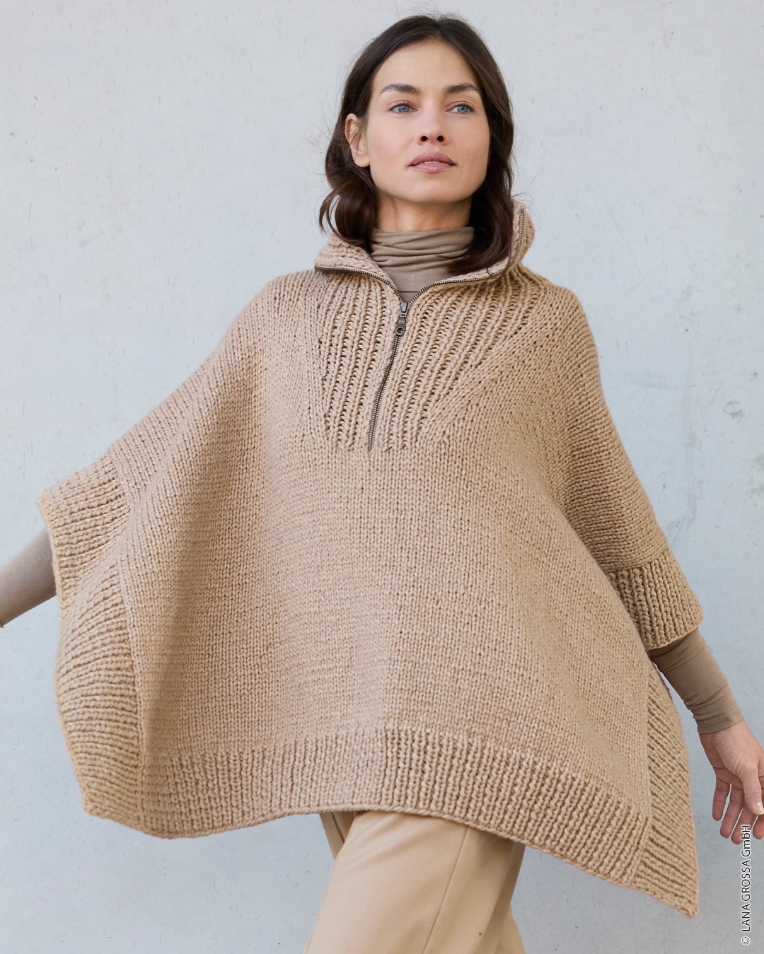 Artikelbild 3 des Artikels “Poncho Mit Rippenmuster aus Winter Softness “
