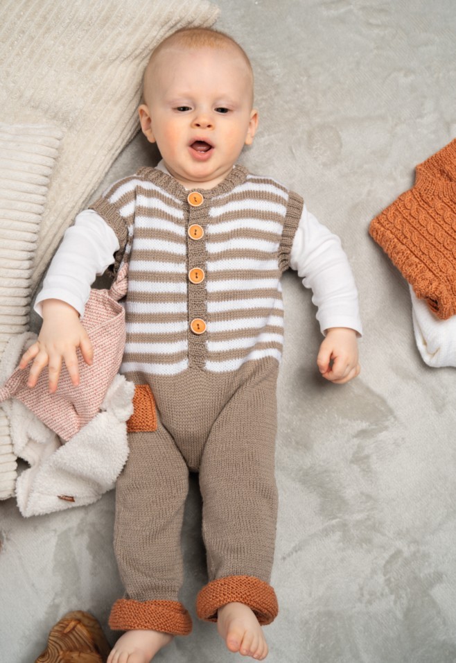 Artikelbild 3 des Artikels “Latzhose mit Streifen aus Pro Lana Baby Merino Soft “