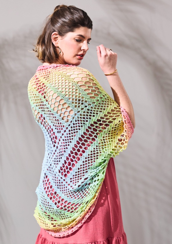 Artikelbild 3 des Artikels “Seelenwärmer Carmen aus Woolly Hugs Bobbel Cotton “