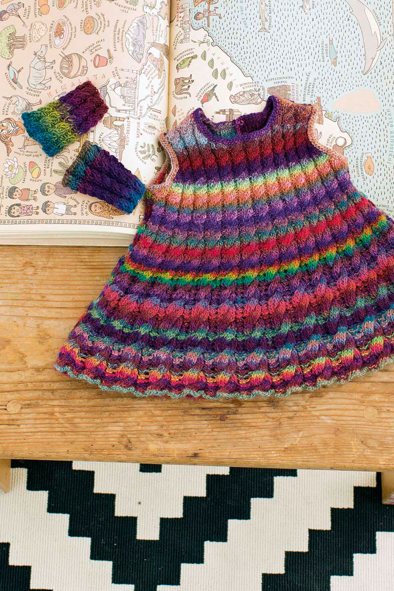 Artikelbild 4 des Artikels “Trägerkleid  aus Mille Colori Baby 845.0016 - Apfel/Smaragd/Prato | 68 (150g)“