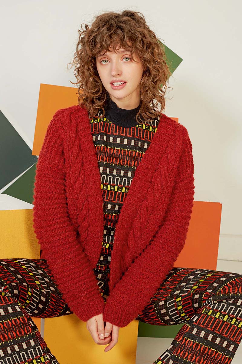 Artikelbild 4 des Artikels “Jacke mit Zopfmuster aus Malou Light “