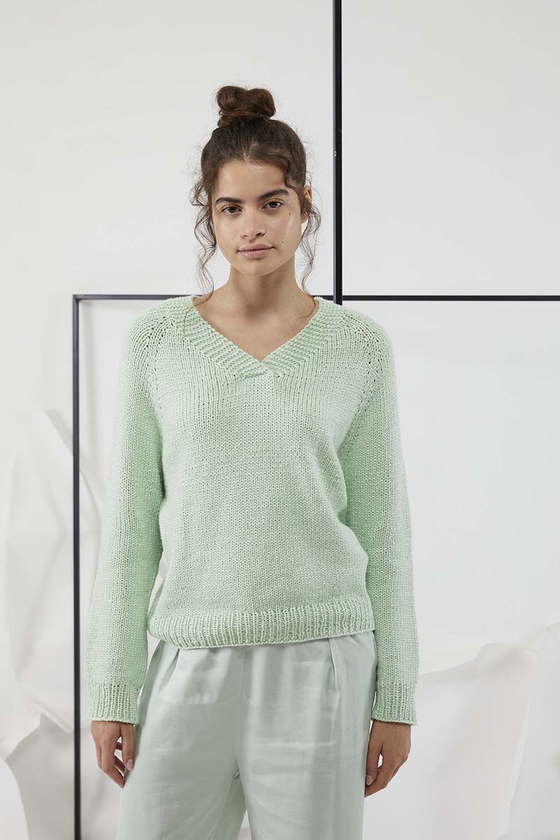 Artikelbild 4 des Artikels “Pullover mit V-Ausschnitt aus Amira “