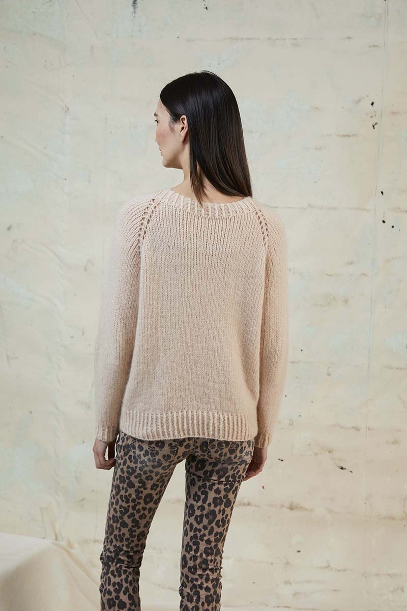 Artikelbild 4 des Artikels “Pullover Fabienne aus Cashmere Light 950.0063 - Dunkelrot | M (275g)“