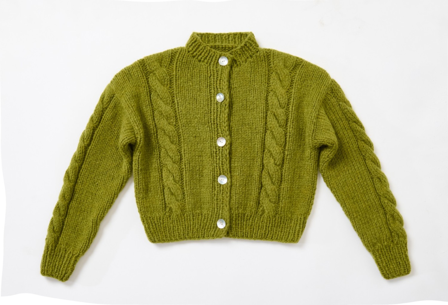 Artikelbild 4 des Artikels “Jacke Mit Zopfmuster aus Brigitte No. 2 09 - Rot | XL (600g)“