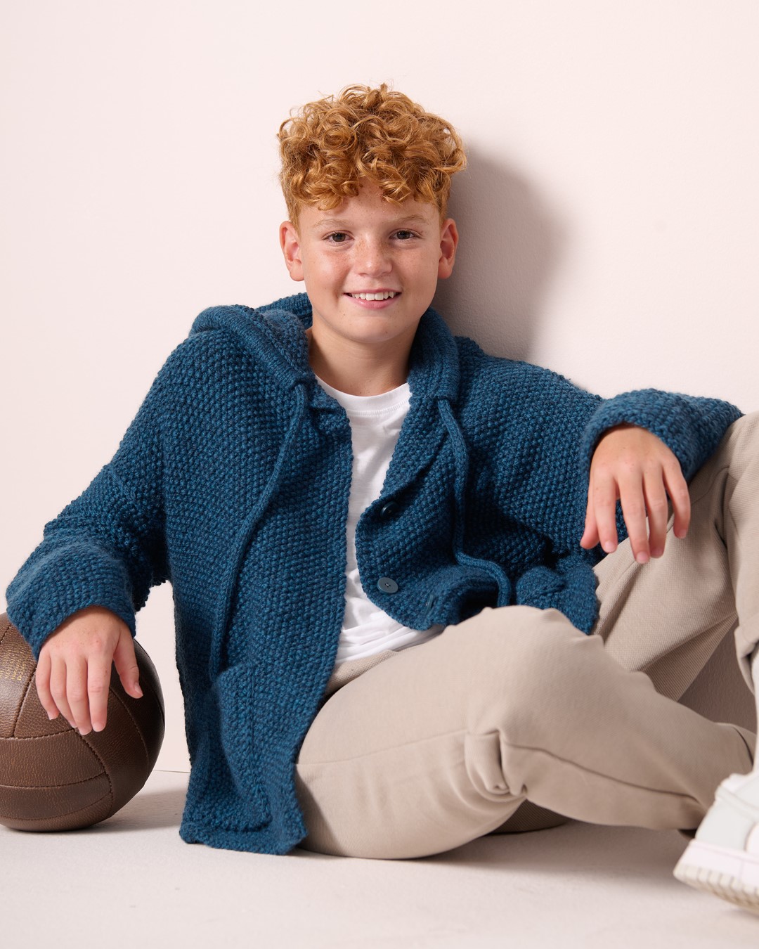Artikelbild 4 des Artikels “Jacke Mit Kapuze aus Cool Merino Big 212 - Dunkelrot | 128/134 (650g)“