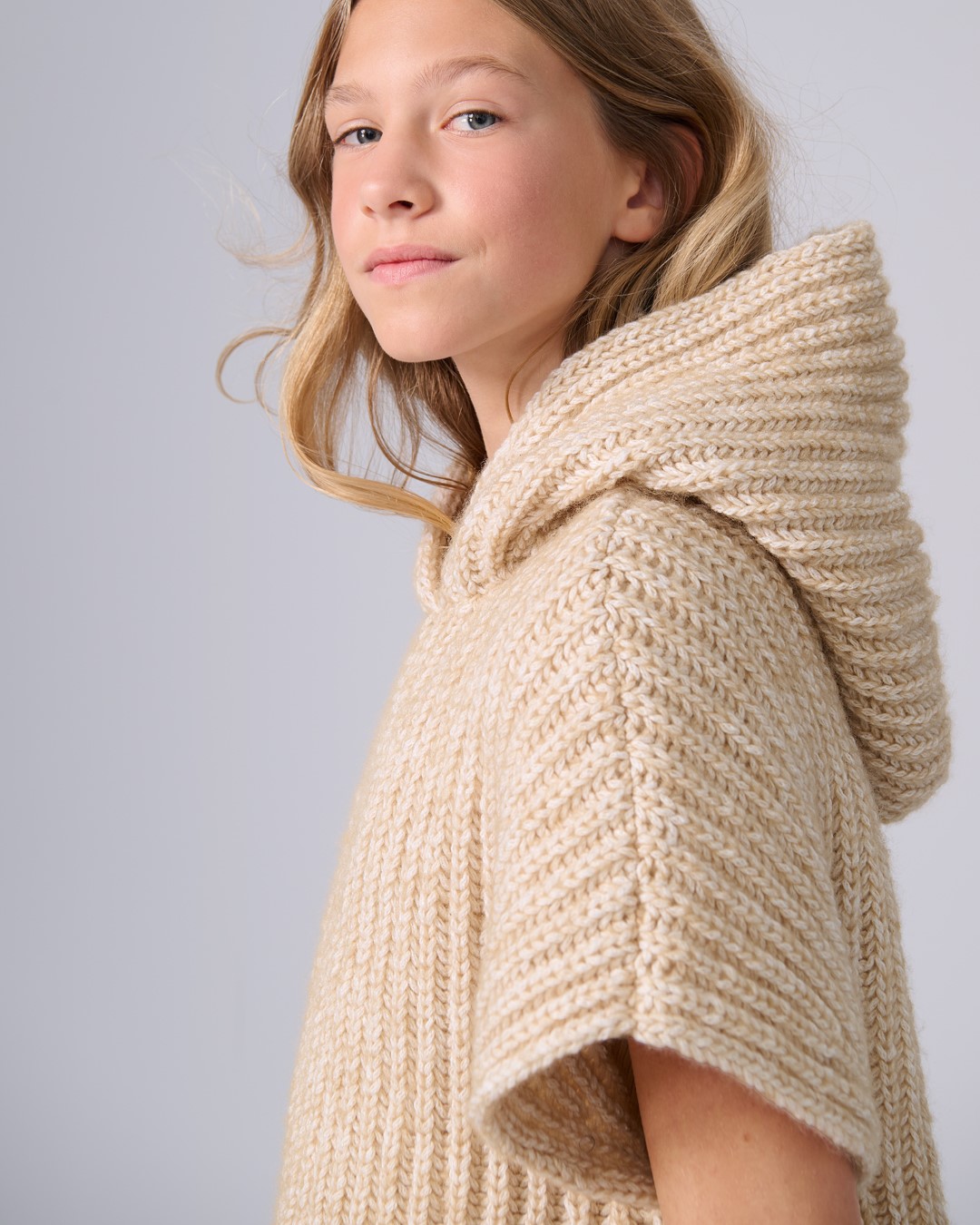 Artikelbild 4 des Artikels “Hoodie-Pullunder Mit Patentmuster aus Twinny “