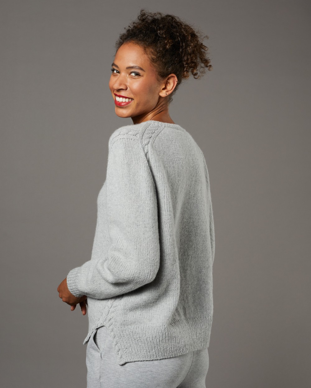 Artikelbild 4 des Artikels “Pullover Sinje aus Lamana Milano 05 - Sibergrau | XL (500g)“
