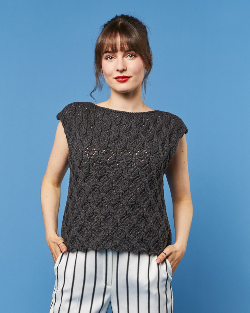 Artikelbild 4 des Artikels “Pullunder Mella aus Lamana Ica 03 - Seidengrau | XXL/XXXL (500g)“