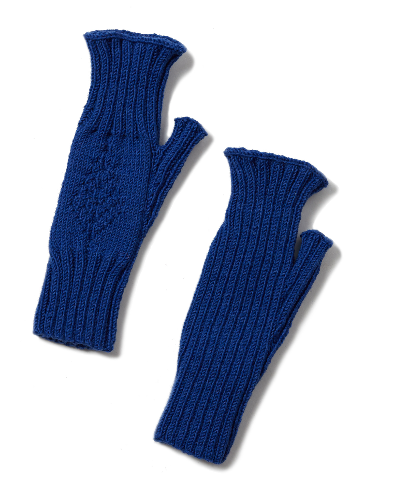 Artikelbild 4 des Artikels “Handstulpen Mit Strickmotiv aus Cool Wool Vintage “