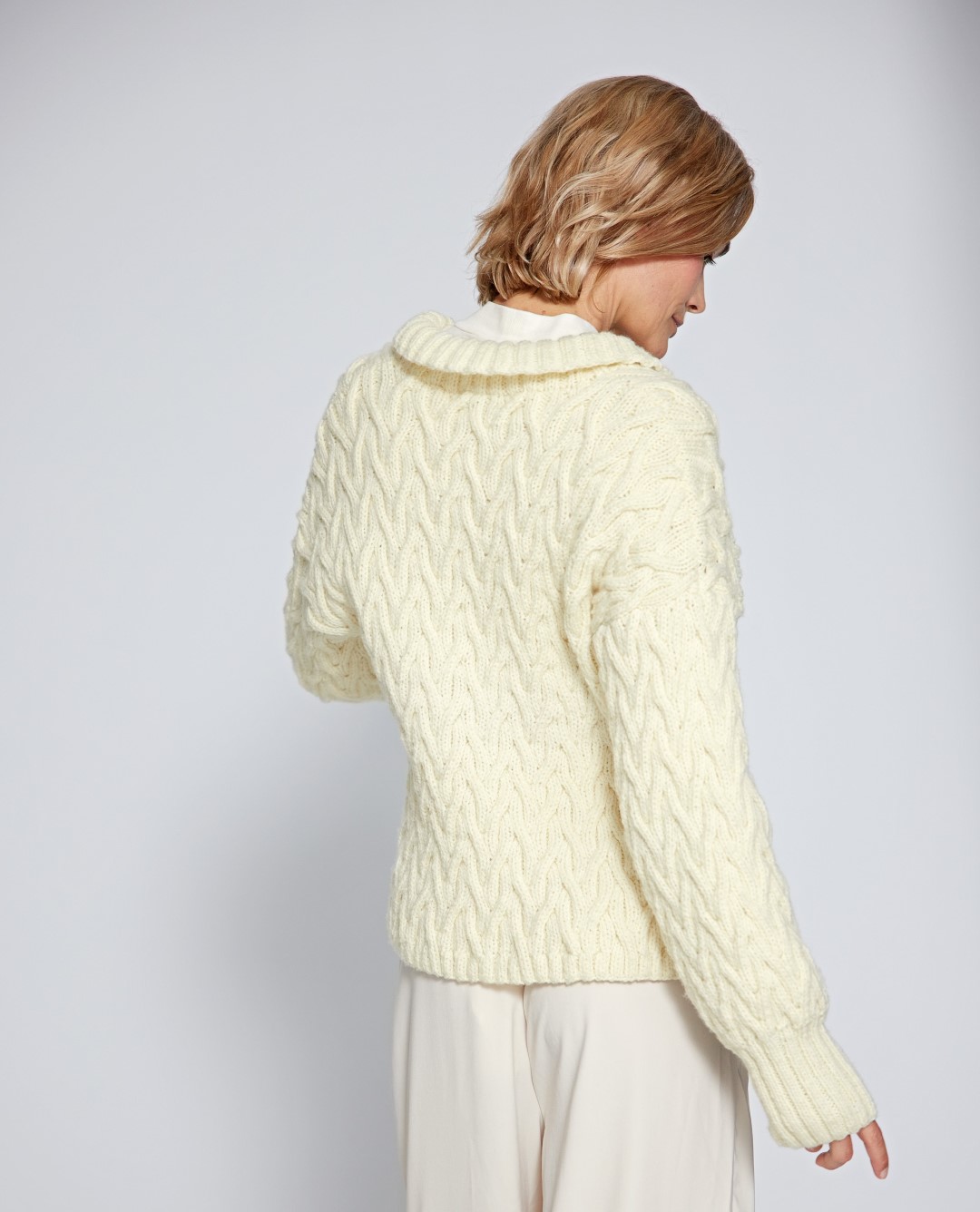 Artikelbild 4 des Artikels “Cardigan aus Cool Merino “