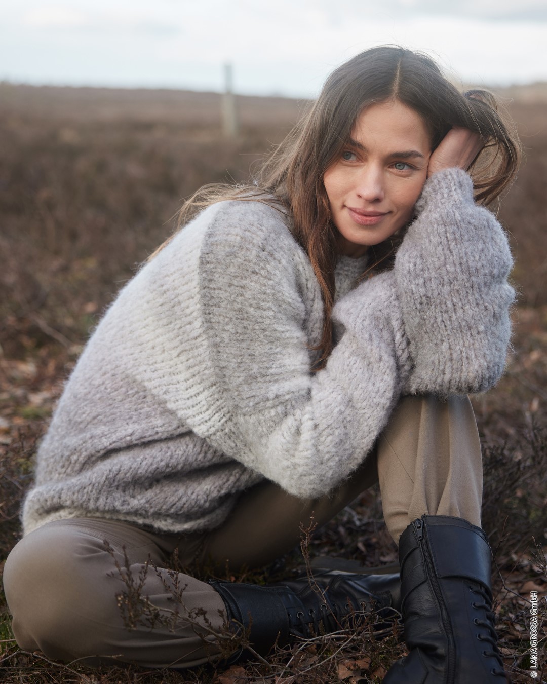 Artikelbild 4 des Artikels “Asymmetrischer Pullover aus Avio “
