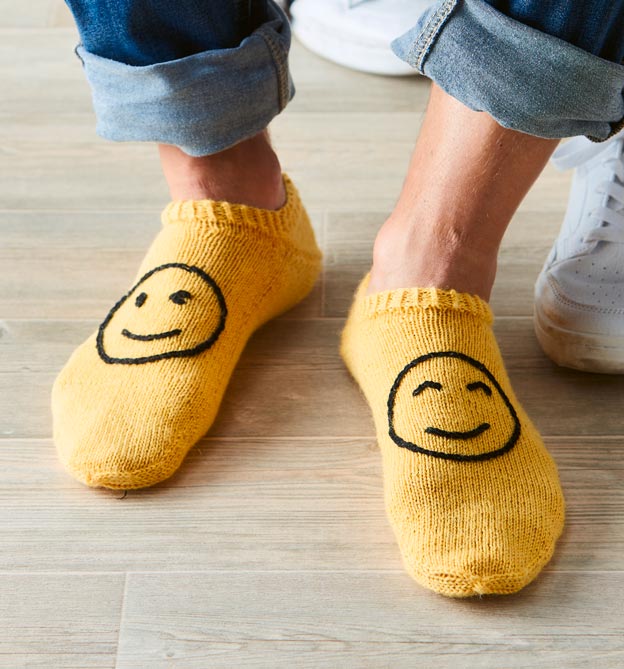 Artikelbild 5 des Artikels “TOPP  Sneakersocken stricken mit Wow-Effekt “