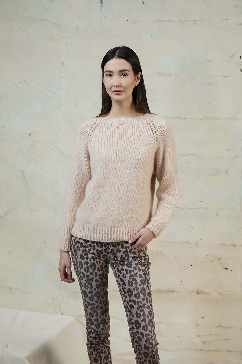Artikelbild 5 des Artikels “Pullover Fabienne aus Cashmere Light 950.0063 - Dunkelrot | M (275g)“
