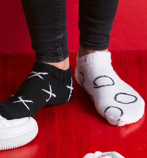 Artikelbild 8 des Artikels “TOPP  Sneakersocken stricken mit Wow-Effekt “
