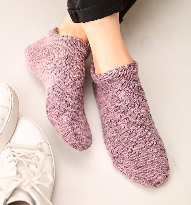 Artikelbild 9 des Artikels “TOPP  Sneakersocken stricken mit Wow-Effekt “